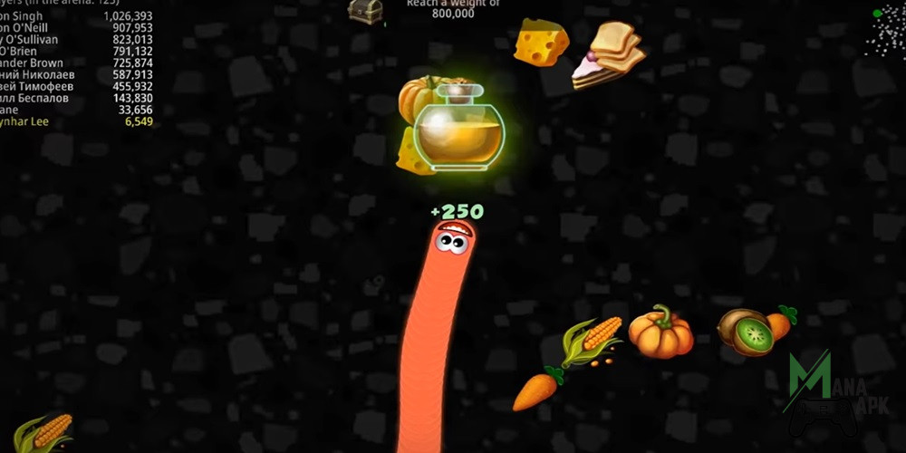 Get a Zoom Flour in Worms Zone Mod APK